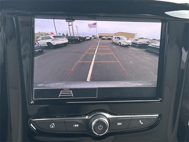 used 2023 Chevrolet Traverse car, priced at $27,874