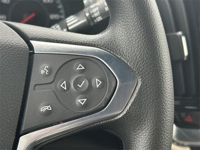 used 2023 Chevrolet Traverse car, priced at $27,874