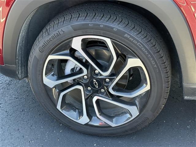 used 2025 Chevrolet Trax car, priced at $24,021