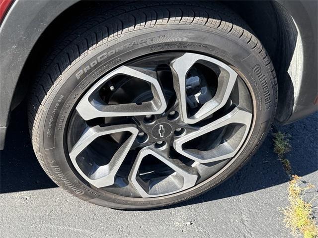 used 2025 Chevrolet Trax car, priced at $24,021
