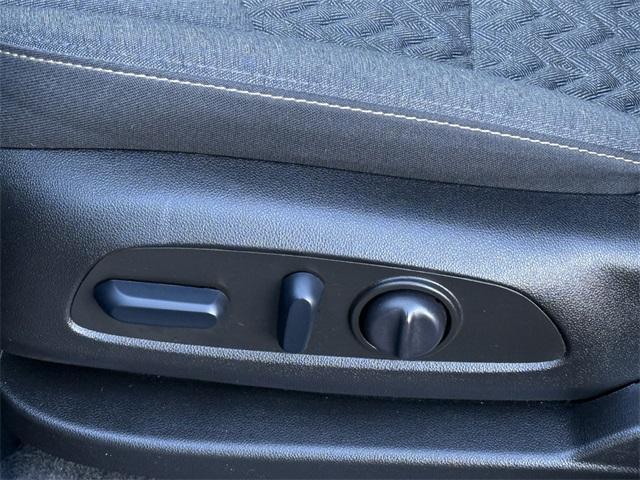 used 2023 Chevrolet Equinox car, priced at $21,690