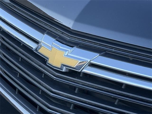 used 2023 Chevrolet Equinox car, priced at $21,690