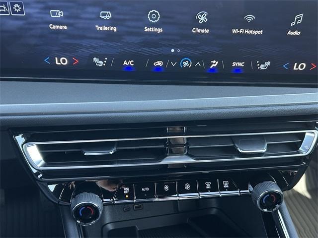 new 2026 Chevrolet Traverse car, priced at $42,197