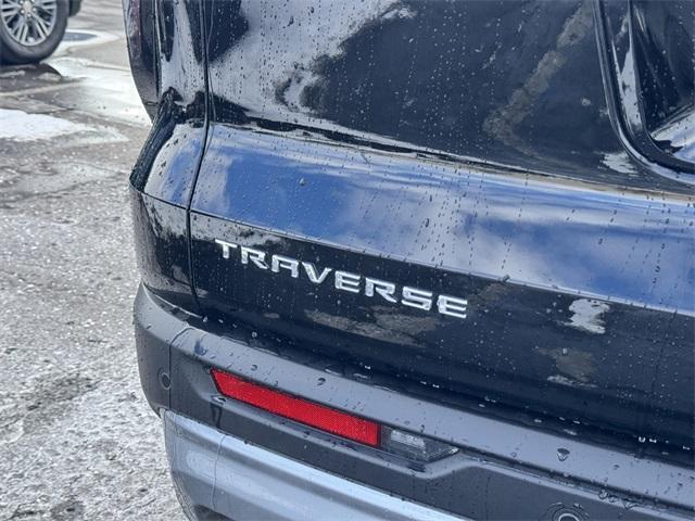 new 2025 Chevrolet Traverse car, priced at $44,937