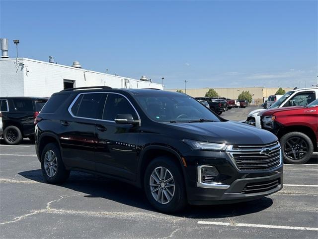 used 2023 Chevrolet Traverse car, priced at $27,484