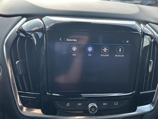 used 2023 Chevrolet Traverse car, priced at $27,890