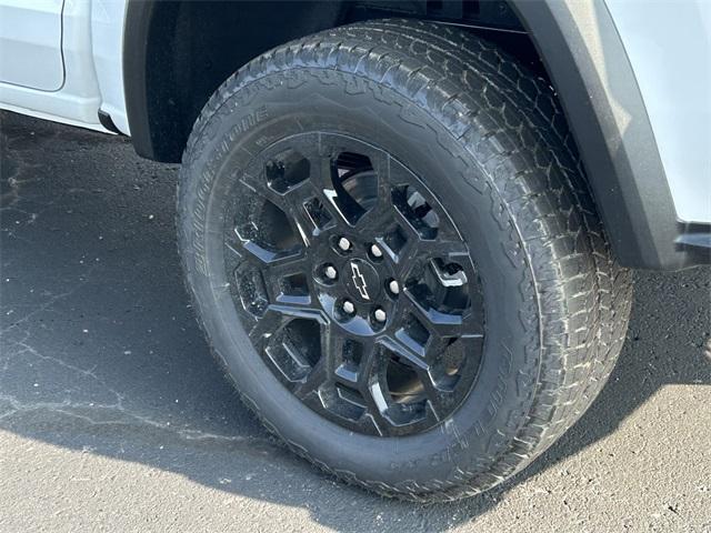 new 2026 Chevrolet Colorado car, priced at $43,033