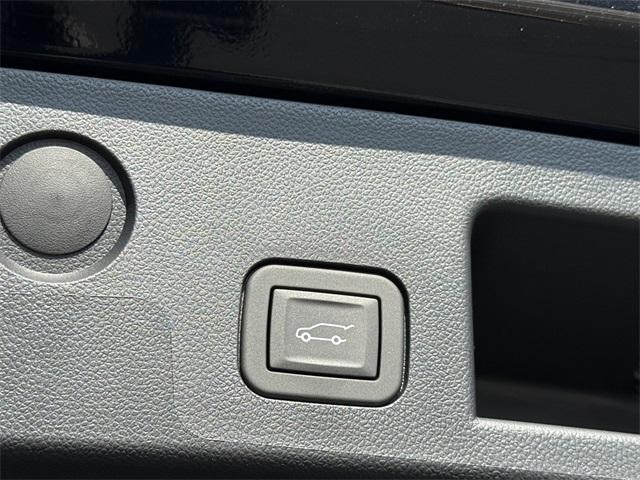 new 2026 Chevrolet Equinox car, priced at $33,059