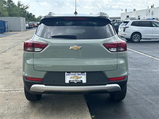 new 2025 Chevrolet TrailBlazer car, priced at $26,687