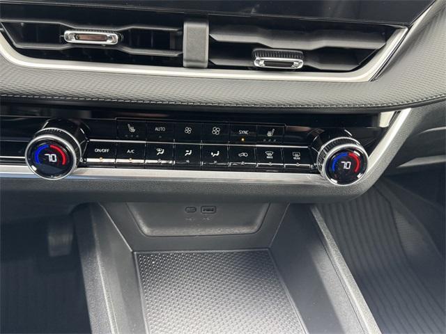 new 2026 Chevrolet Equinox car, priced at $32,234