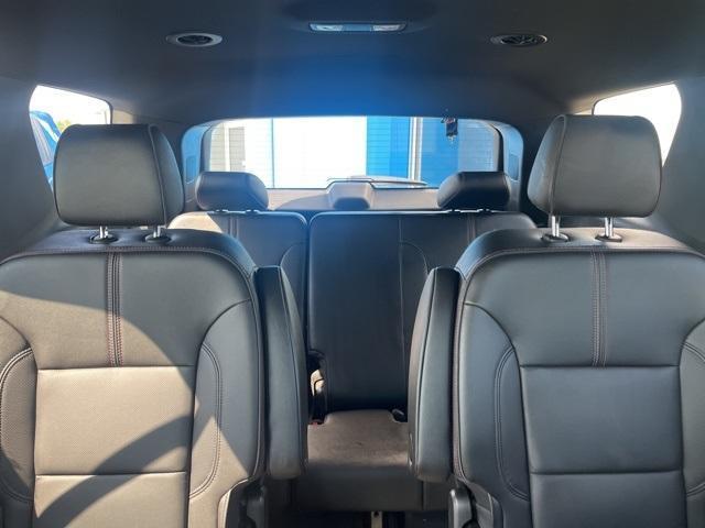 used 2022 Chevrolet Traverse car, priced at $27,731