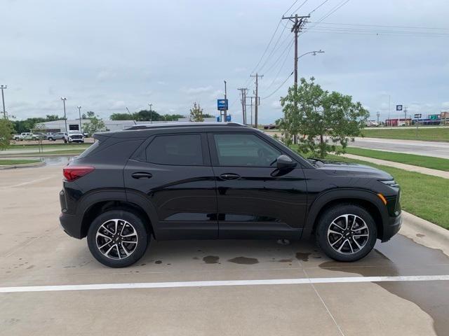 new 2024 Chevrolet TrailBlazer car, priced at $29,000