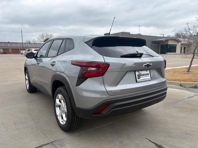 new 2025 Chevrolet Trax car, priced at $22,500