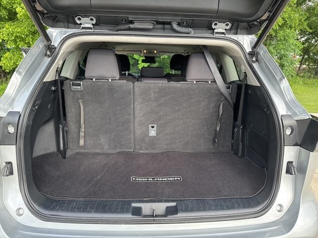 used 2023 Toyota Highlander car, priced at $34,488