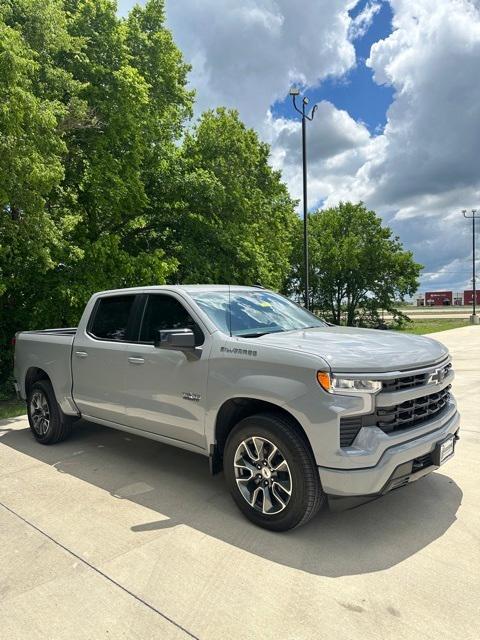 new 2025 Chevrolet Silverado 1500 car, priced at $52,574