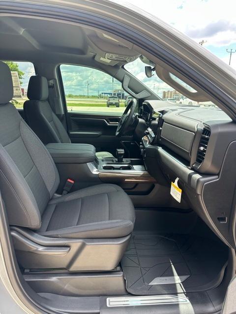 new 2025 Chevrolet Silverado 1500 car, priced at $52,574