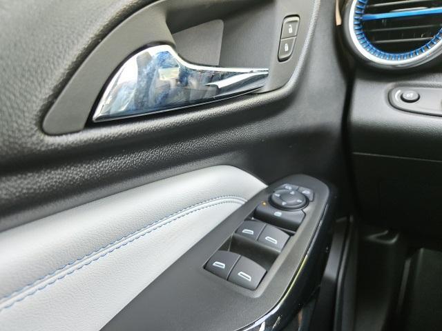 new 2025 Chevrolet Trax car, priced at $26,034