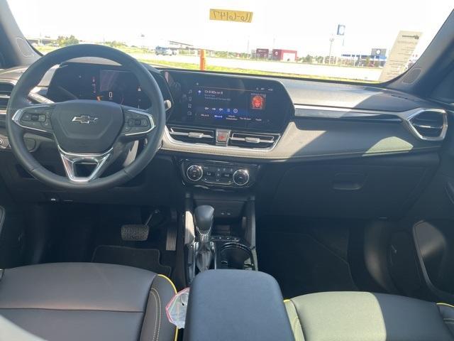 new 2025 Chevrolet TrailBlazer car, priced at $30,000