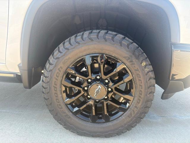 new 2025 Chevrolet Silverado 2500 car, priced at $81,320
