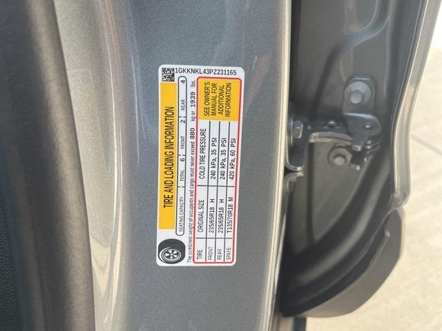 used 2023 GMC Acadia car, priced at $29,620