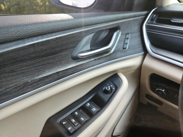 used 2021 Jeep Grand Cherokee L car, priced at $26,887