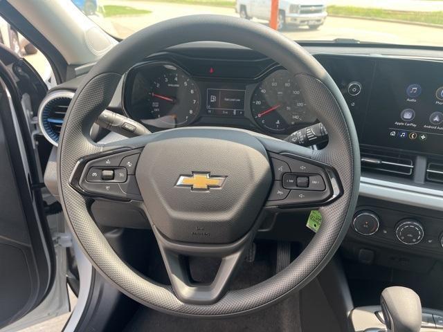 new 2025 Chevrolet Trax car, priced at $23,849