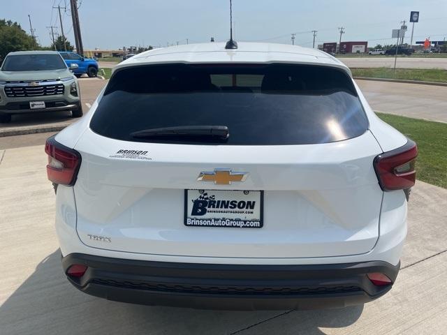 new 2025 Chevrolet Trax car, priced at $23,849