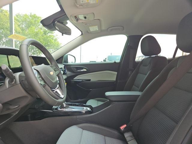 new 2025 Chevrolet Trax car, priced at $26,034