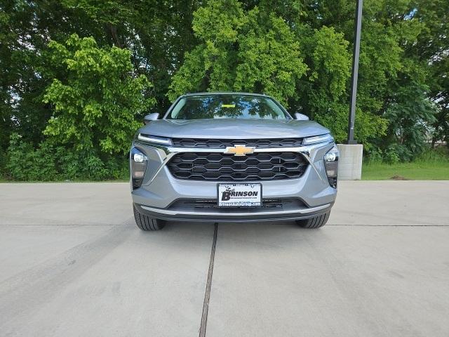 new 2025 Chevrolet Trax car, priced at $26,034