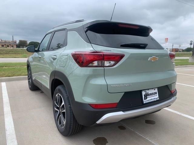 new 2025 Chevrolet TrailBlazer car, priced at $29,071