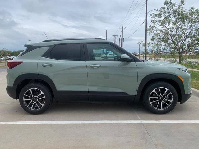 new 2025 Chevrolet TrailBlazer car, priced at $29,071