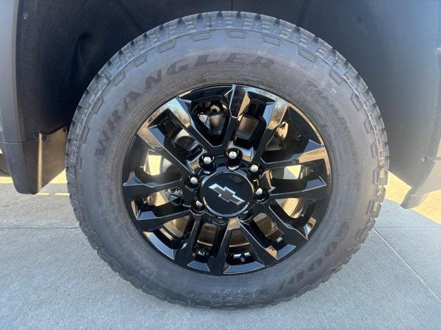 new 2025 Chevrolet Silverado 2500 car, priced at $81,925