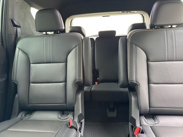 new 2025 Chevrolet Traverse car, priced at $55,944