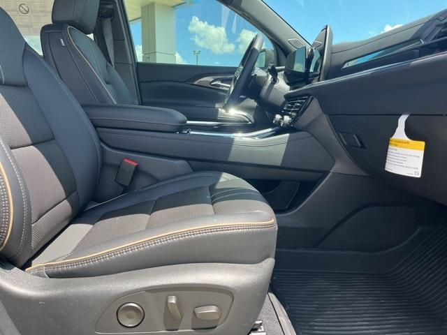 new 2025 Chevrolet Traverse car, priced at $55,944