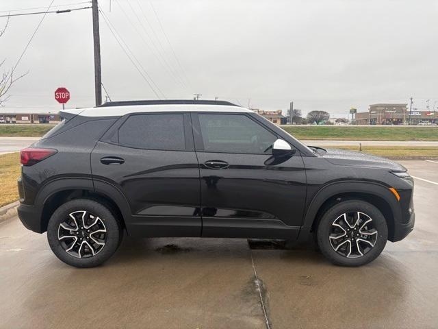 new 2025 Chevrolet TrailBlazer car, priced at $30,633