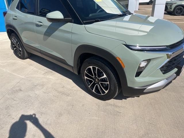 new 2026 Chevrolet TrailBlazer car, priced at $25,637