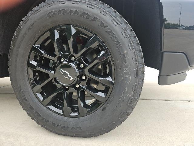 new 2025 Chevrolet Silverado 2500 car, priced at $64,369