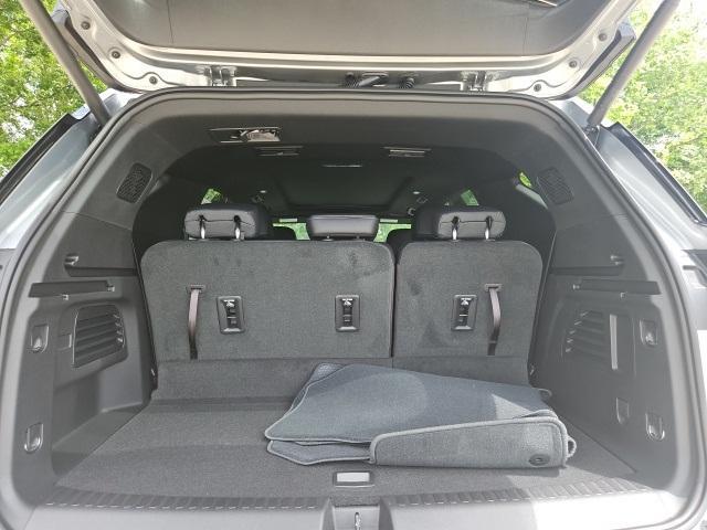 new 2025 Chevrolet Traverse car, priced at $46,545