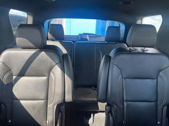 used 2023 Chevrolet Traverse car, priced at $33,361
