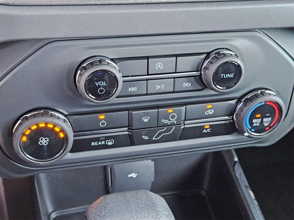 new 2025 Ford Bronco car, priced at $36,885