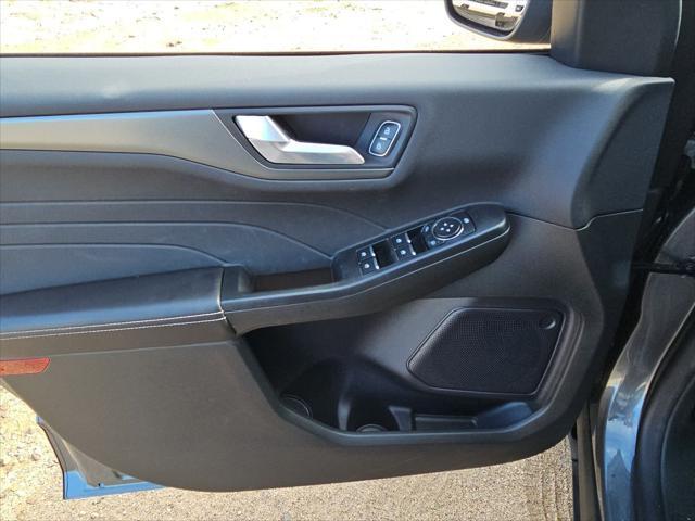 new 2024 Ford Escape PHEV car, priced at $29,995