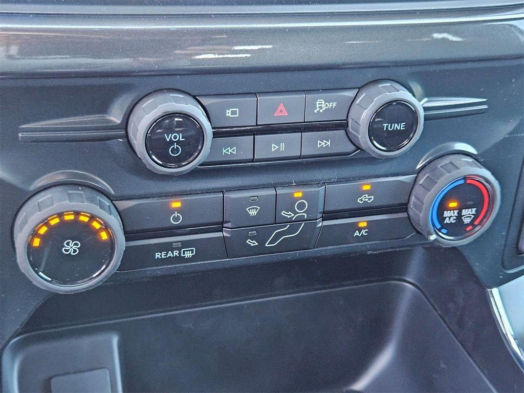 new 2025 Ford F-150 car, priced at $43,080