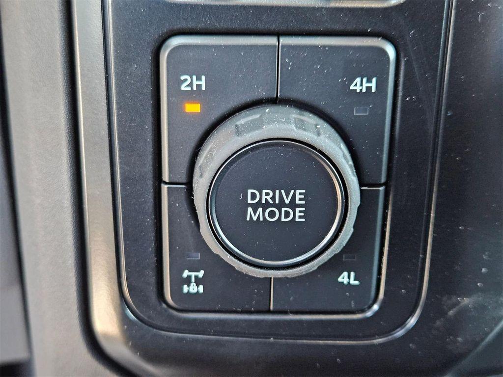 new 2025 Ford F-250 car, priced at $66,640