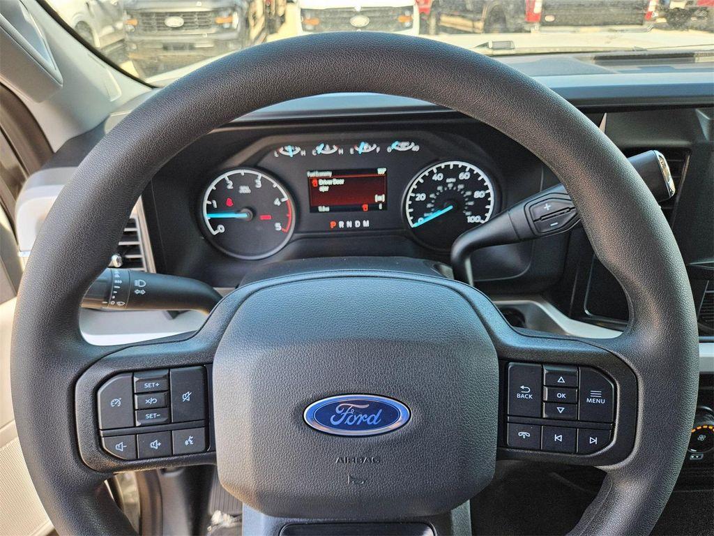new 2025 Ford F-250 car, priced at $66,640
