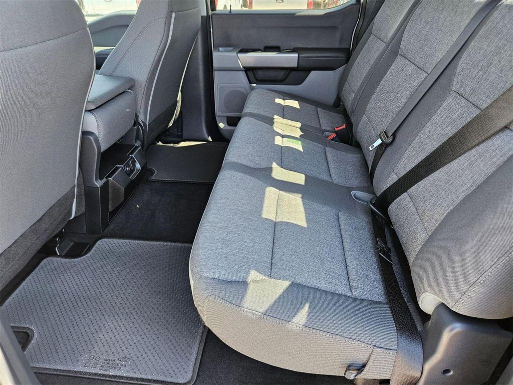 new 2025 Ford F-250 car, priced at $66,640