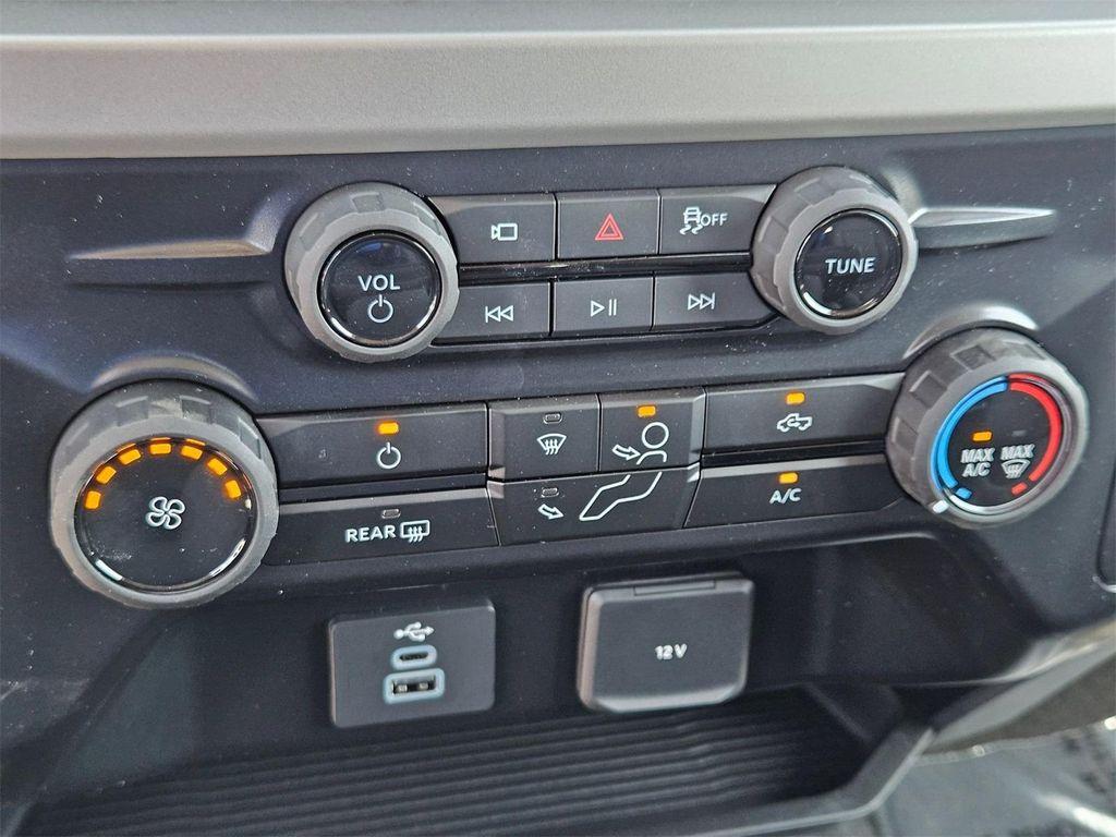 new 2025 Ford F-250 car, priced at $66,640