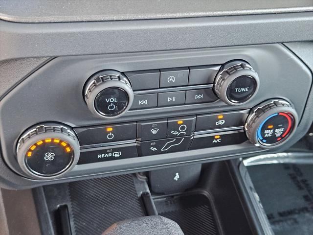 new 2025 Ford Bronco car, priced at $37,502
