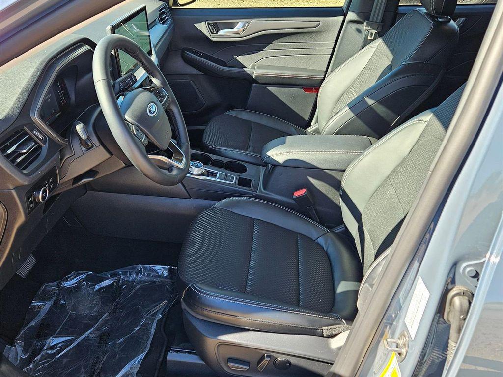 new 2024 Ford Escape PHEV car, priced at $29,995