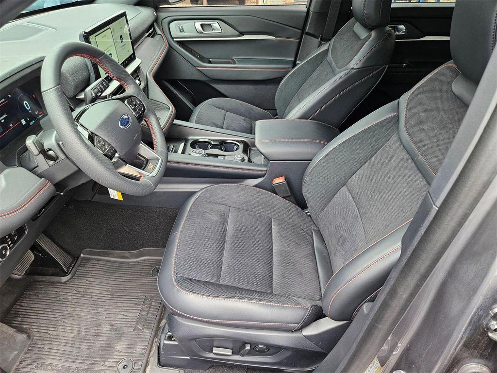 new 2025 Ford Explorer car, priced at $57,450