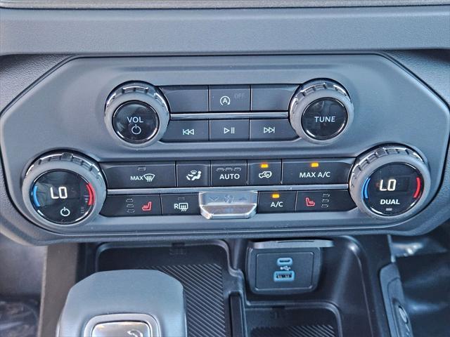 new 2025 Ford Bronco car, priced at $41,891